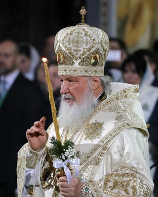 Luz. El Patriarca Kirll deseó que el pueblo ruso permanezca del lado de la luz pese a las tentaciones. (EFE)