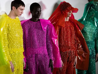Los diseños fueron vistos en la semana de la moda en Londres. (INTERNET)