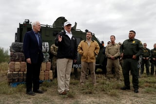 Declaración. Donald Trump sigue insistiendo en la necesidad de un muro en su visita a Texas. (AP)