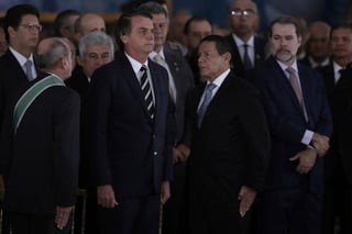 Acto. El presidente de Brasil, Jair Bolsonaro, asistió a la ceremonia de inauguración de su nuevo comandante del Ejército.