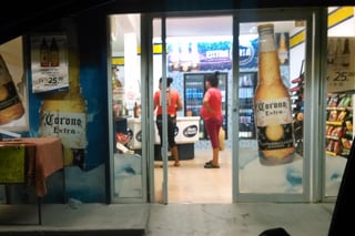Renovación. Invitan a propietarios de negocios comerciales y bebidas alcohólicas a renovar licencias de funcionamiento. (CLAUDIA LANDEROS)