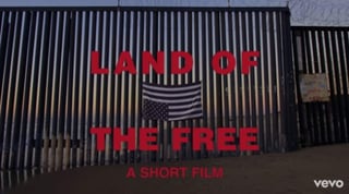 El videoclip se inspira en la problemática sobre el control de armas y el muro fronterizo son el foco principal. (ESPECIAL)