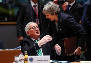 Espera. Jean-Claude Juncker reafirmó el compromiso de emplear los 'mejores esfuerzos'. (EFE)