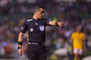El silbante ya pitó en el Clausura 2019; lo hizo en la cancha de León en el empate ante Tigres. (Jam Media)