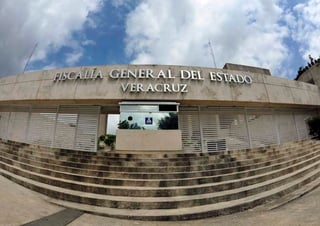 Durante sesión ordinaria, con 36 votos a favor, 13 en contra y cero abstenciones, se aprobó la petición del gobernador morenista, Cuitláhuac García Jiménez, para dejar sin efecto dicha donación. (ARCHIVO)