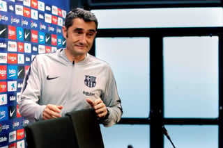 El director técnico del Barcelona sigue a la espera del refuerzo que podría ser Carlos Vela o cualquiera de una lista, la cual se publicó desde la semana pasada en la que también se incluía a Javier “Chicharito” Hernández. (ARCHIVO)