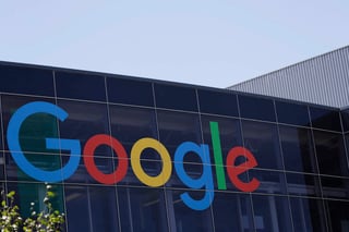Multó a Google por “falta de transparencia, información inadecuada y falta de consentimiento válido” en su personalización de publicidad de sus usuarios. (ARCHIVO)