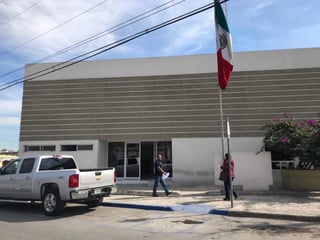 La Fiscalía General del Estado (FGE) capturó en Castaños a un presunto asaltante que atracó a la Sonora Dinamita en una gasolinera de ese municipio.
