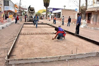 Actualmente se desarrolla una tercera etapa del proyecto de peatonización, con obras en la calle Centenario. (EL SIGLO DE TORREÓN)