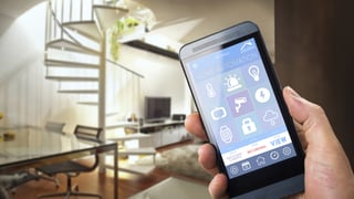 Bajo costo. Desde cualquier lugar y a bajo costo usted puede monitorear su vivienda y revisarlo en su celular. (ARCHIVO)