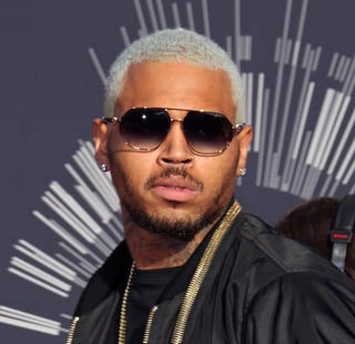 Una mujer denunció en París al cantante Chris Brown alegando que fue violada cuatro veces. (ARCHIVO) 