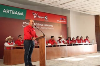 Tras las elecciones del pasado mes de julio, donde el PRI se convirtió en la tercera fuerza política, el líder estatal se comprometió a visitar los 38 municipios de Coahuila. (ESPECIAL)
