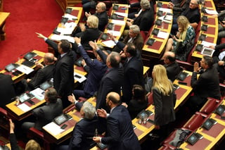 El denominado Acuerdo de Prespa recibió el respaldo de 153 de los 300 diputados de la Cámara. (EFE)