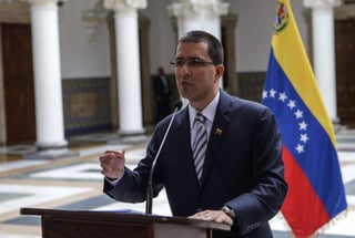 El ministro de Exteriores de Venezuela, Jorge Arreaza, acusó este sábado a Estados Unidos e de estar 'a la vanguardia' del 'golpe de estado' en Venezuela. (ARCHIVO)