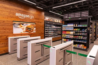 Apuesta. Las tiendas en línea le apuestan a la inversión de tiendas físicas, como es el caso de Amazon Go. (ARCHIVO)