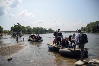 La CNDH mantiene presencia desde el pasado 16 de enero en el puente fronterizo 'Rodolfo Robles' en Ciudad Hidalgo, Chiapas. (ARCHIVO)