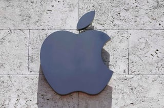 Parece ser una lucha cuesta arriba, considerando que las acciones de Apple han perdido un tercio de su valor en menos de cuatro meses, borrando alrededor de 370,000 millones de dólares la riqueza de los accionistas. (ARCHIVO)