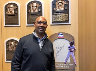Harold Baines fue seleccionado por el comité de veteranos para integrar el Salón de la Fama del Beisbol.