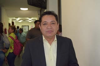 El encargado de la oficina de Atención a Migrantes en Gómez Palacio, José Antonio Meraz Noriega informó que la semana próxima asistirá a la Ciudad de México acompañado por representantes de los clubes de migrantes que se han integrado por personas residentes en Estados Unidos. (ARCHIVO)