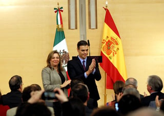 Encuentro. El presidente español Pedro Sánchez Pérez-Castejón estuvo en el Colegio de México, institución académica creada para 'abrazar' a cientos de exiliados españoles. (EFE)