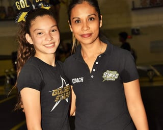 Esta joven de apenas 12 años de edad, alumna de la academia Golden Stars, ha demostrado un gran crecimiento en la disciplina del “Cheer”. (EL SIGLO DE TORREÓN)