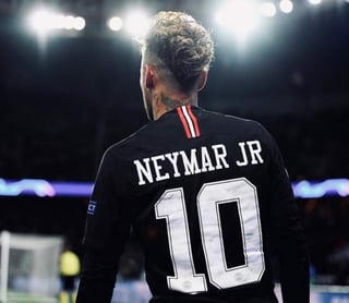 Neymar Jr. llega a los 27 años, y con rumores de un posible regreso a Barcelona, no se descarta que las ambiciones de este futbolista sigan siendo las mismas. (Especial)