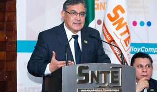 El dirigente del SNTE, Alfonso Cepeda Salas, agregó que las acciones del magisterio nacional están encaminadas para mantener la certeza laboral y los derechos de los profesores. (ARCHIVO)