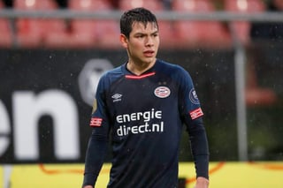 Lozano regresó a la actividad con PSV, luego de perder el partido pasado ante Fortuna Sittard debido a un golpe en la cabeza. (Especial)
