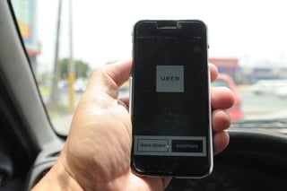 El servicio de la empresa Uber aún no está autorizado en la zona de La Laguna duranguense. (ARCHIVO)
