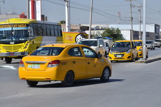 Sigue en la Secretaría del Ayuntamiento un 'estudio' en el que se revela la tarifa que se va a otorgar a los transportistas urbanos de Torreón. (EL SIGLO DE TORREÓN)
