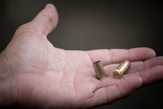 Un menor de 10 años llevó a clases una pistola con balas, algunas de las cuales regaló a sus compañeros en una escuela de Matamoros, Tamaulipas. (ARCHIVO)