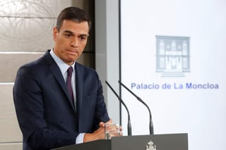 Tras reunirse con su gabinete, Sánchez dijo en conferencia de prensa que los comicios se llevarán a cabo el 28 de abril. (EFE)