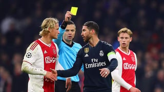 Sergio Ramos está en la mira de la UEFA por una supuesta tarjeta intencional en la Champions. (Especial)