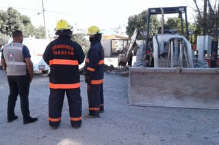 El reporte sobre una fuga de gas en las calles de la colonia Nuevo Torreón provocó la movilización de las distintas corporaciones de rescate y de seguridad de la ciudad.