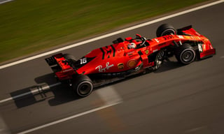 Charles Leclerc durante la segunda jornada de los entrenamientos de pretemporada de Fórmula 1.