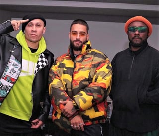 Maluma, uno de los artistas más populares en la actualidad, podría estar por lanzar una colaboración junto a los integrantes de The Black Eyed Peas. (ESPECIAL)
