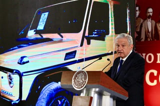 En la subasta de vehículos oficiales que se realizará este fin de semana en Santa Lucia, Estado de México, se ofrecerán 218 unidades y hasta ahora se han registrado 548 personas como potenciales compradores, informó el presidente Andrés Manuel López Obrador. (ARCHIVO)
