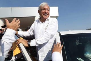 López Obrador sostuvo que en su gobierno 'tenemos que apurarnos', pues son seis años nada más y 'no voy a reelegirme'. (EL UNIVERSAL)