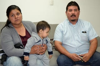 Yuriana Chávez, viuda del elemento Omar Figueroa, denunció que el Municipio de Torreón no le entrega pensión. (EL SIGLO DE TORREÓN)