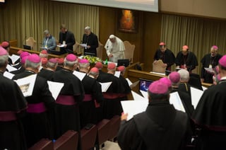 Acto. El papa Francisco y los obispos entonaron 'mea culpa' por abusos en cumbre vaticana.