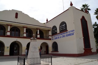 Se estima que las instalaciones tienen al menos 75 años de vida, y la escuela tiene unos 45 años funcionando. Fue una de las primeras escuelas del sistema estatal que se crearon en Torreón. (EL SIGLO DE TORREÓN)
