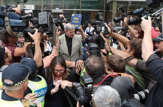 La prensa internacional informó la mañana de este martes en Australia que el Tribunal de Melbourne declaró culpable al Cardenal Pell por abuso sexual contra dos menores. (EFE)