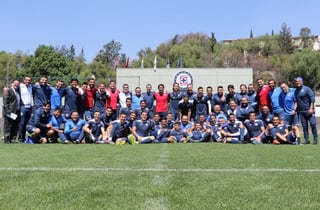 Cruz Azul subió un video a sus redes sociales donde intentan mostrar una imagen de unión hacia adentro del equipo.