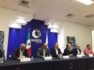 El candidato a Presidente Nacional de Canacintra, Enoch Castellanos, reconoció en Monclova el esfuerzo conjunto que se realizó para lograr el rescate a la industria siderúrgica. (EL SIGLO DE TORREÓN) 