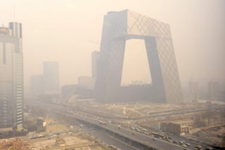 Beijing emite alerta naranja por contaminación