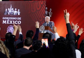 López Obrador afirmó que se está planificando una convocatoria para que se sumen al proyecto militares y marines en retiro 'bajo ciertas características'. (NOTIMEX) 