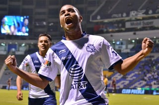 El venezolano Yohandry Orozco debutó a lo grande con Puebla anotando el único gol del partido disputado en el Estadio Cuauhtémoc. (Especial)