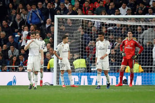 Real Madrid firmó una de las peores semanas de su historia, dejando escapar todos los títulos por los que peleaba.