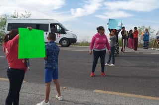 Familiares de menor atropellado hace cuatro meses en La Rosita exigen que se haga justicia y la empresa pague por el daño. (EL SIGLO DE TORREÓN)