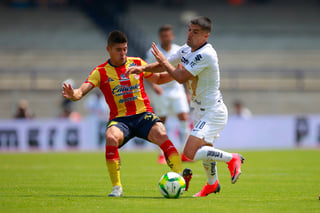 Pumas de la UNAM sacó la garra en el segundo tiempo y logró el empate de 2-2 ante Morelia, que no supo manejar la ventaja de 2-0.